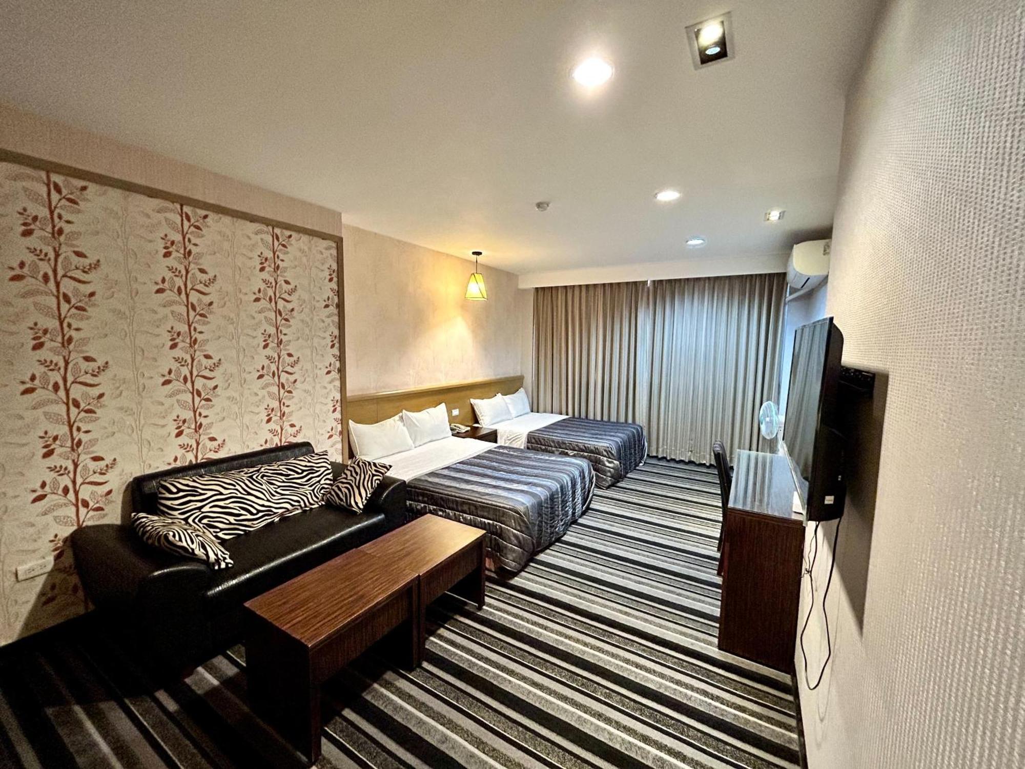 Home Full Hotel Csincseng Kültér fotó